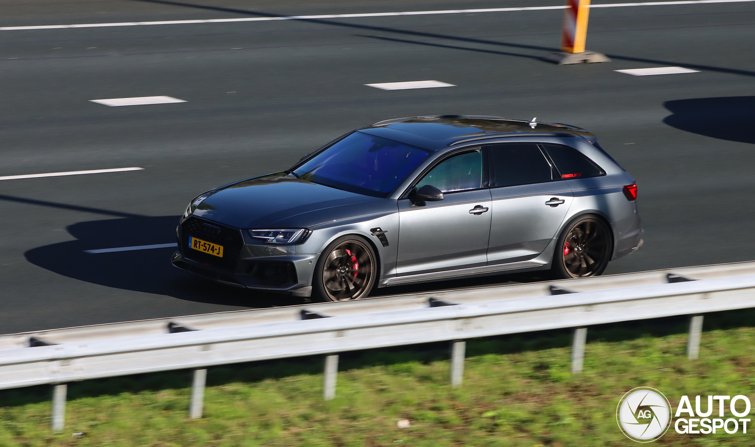 Audi ABT RS4 Plus Avant B9 - 01 December 2023