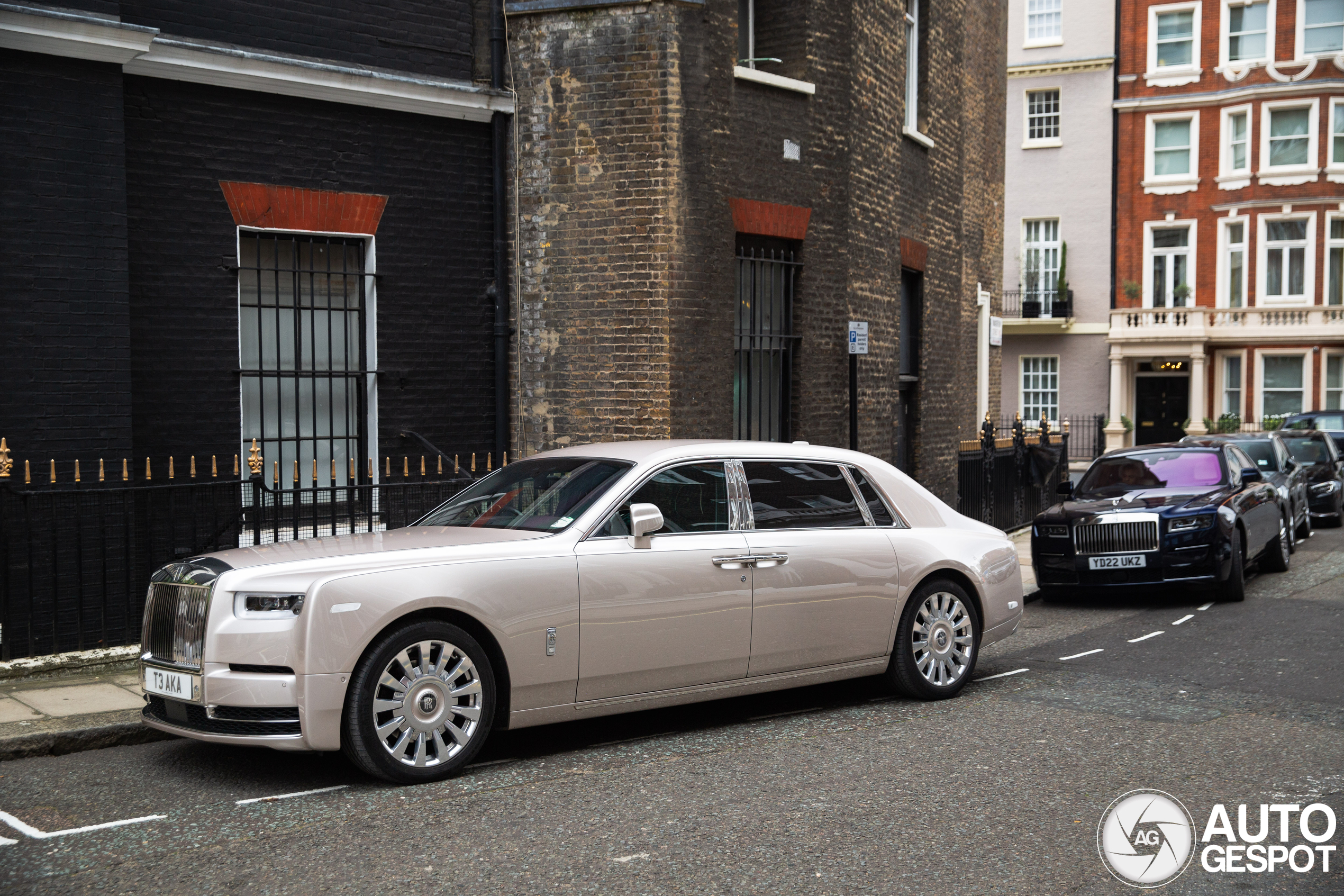 Rolls-Royce Phantom VIII EWB