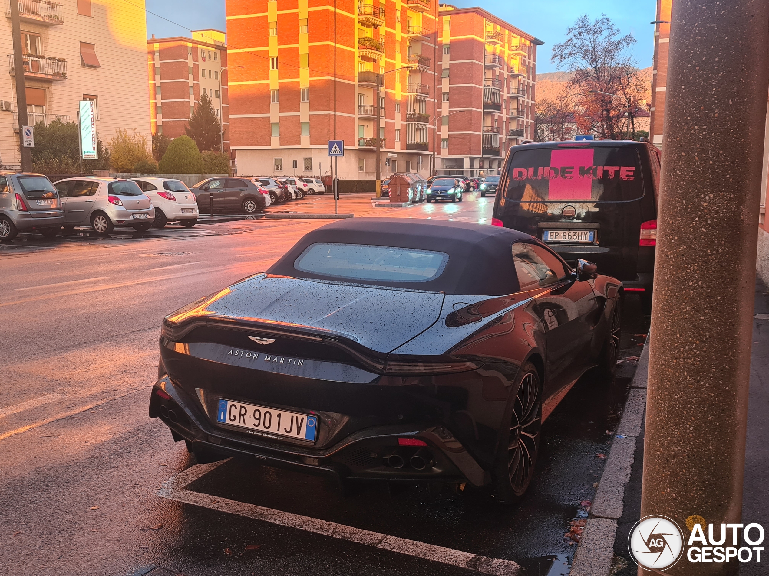 Aston Martin V8 Vantage Roadster 2020