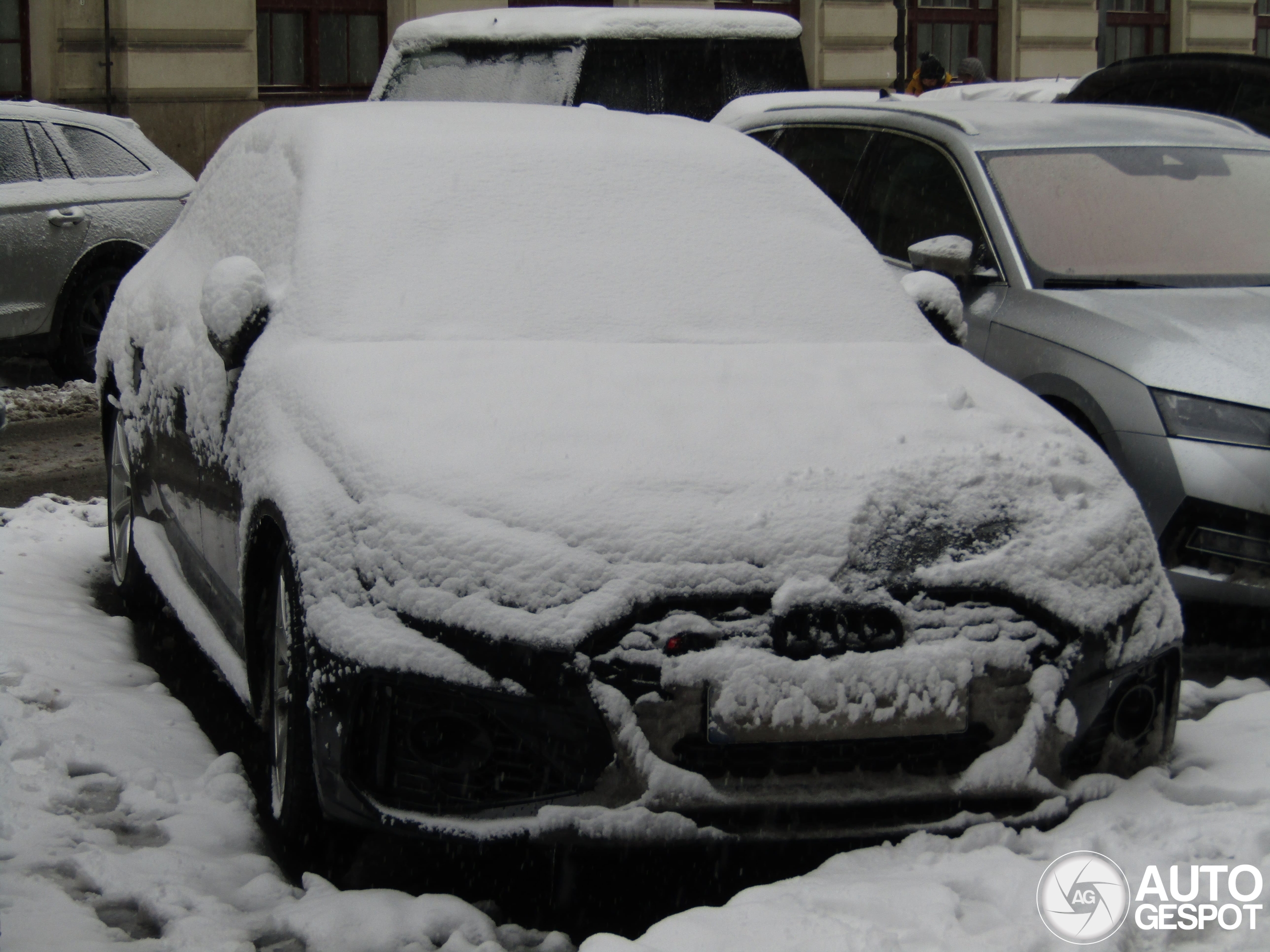 Audi RS4 Avant B9