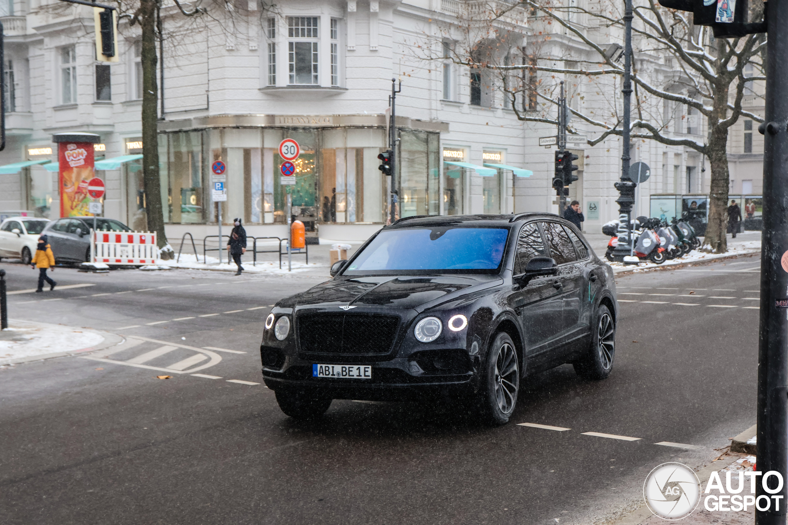 Bentley Bentayga Hybrid