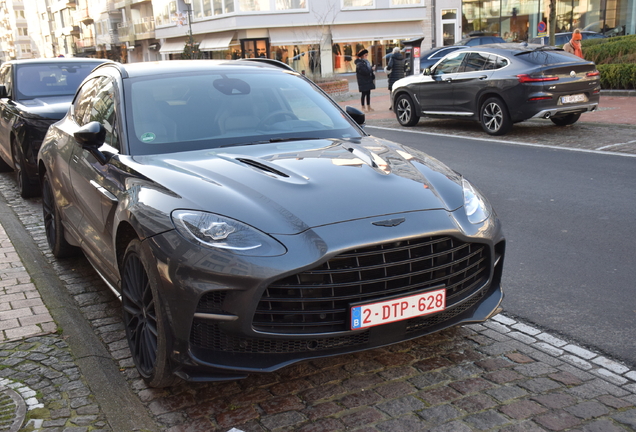 Aston Martin DBX707