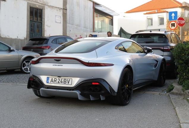 Aston Martin V8 Vantage 2018