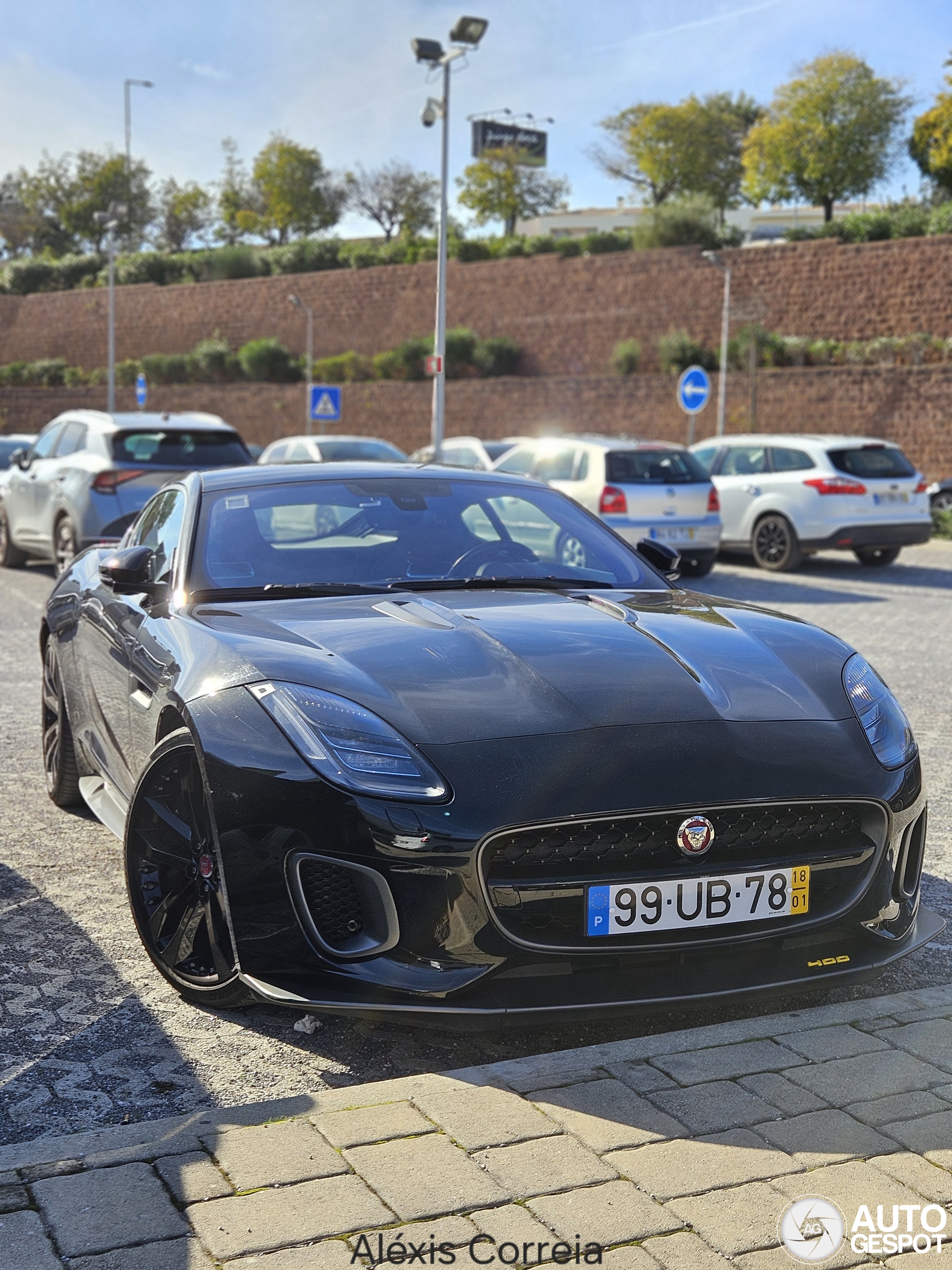 Jaguar F-TYPE 400 Sport Coupé