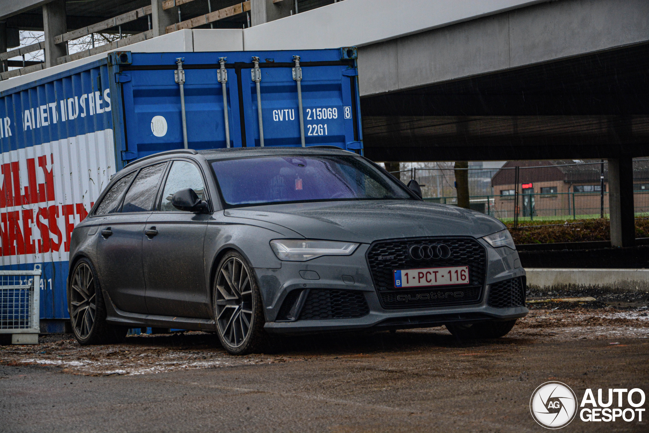 Audi RS6 Avant C7 2015