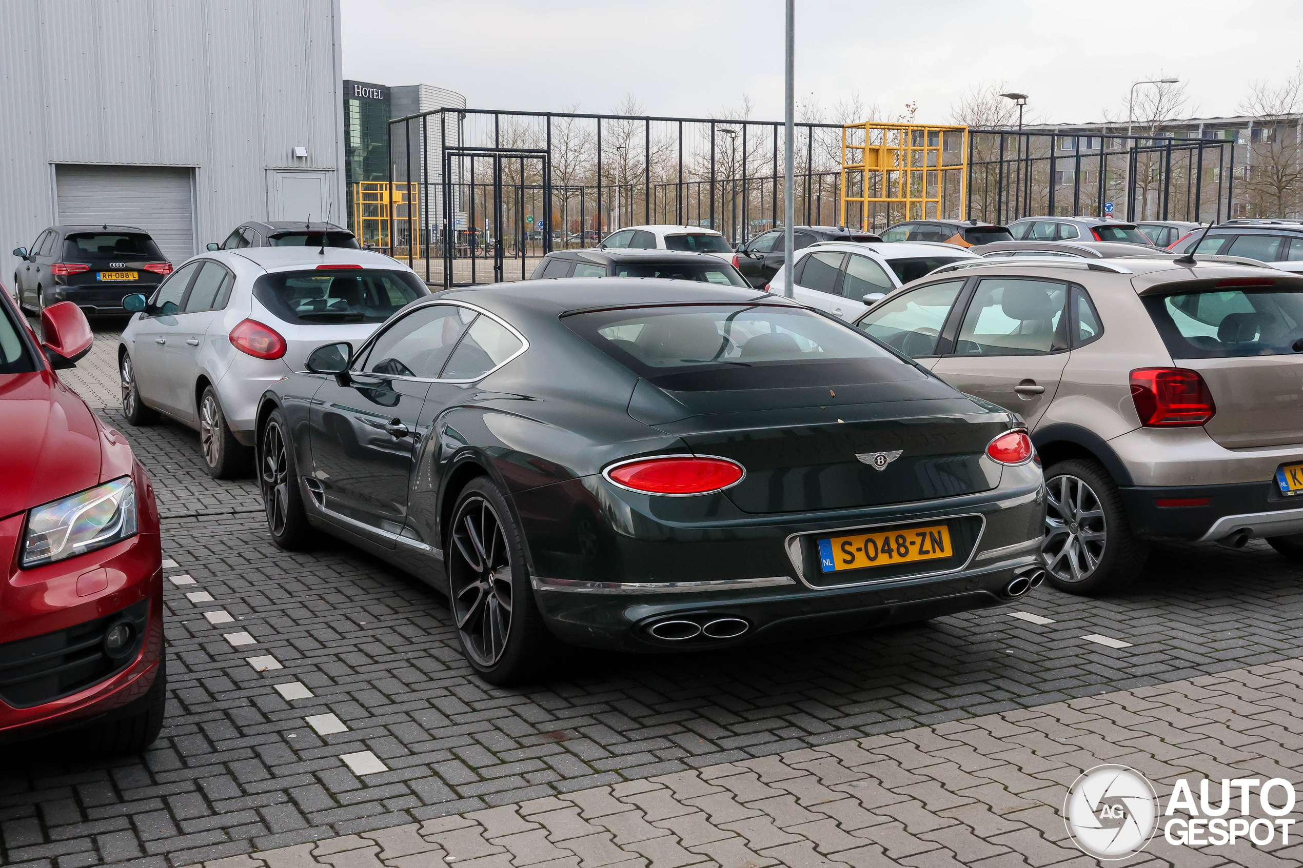 Bentley Continental GT V8 2020