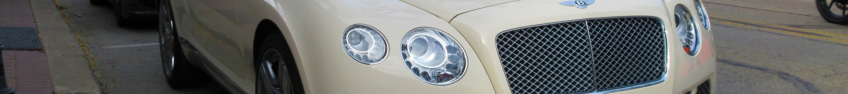 Bentley Continental GTC 2012