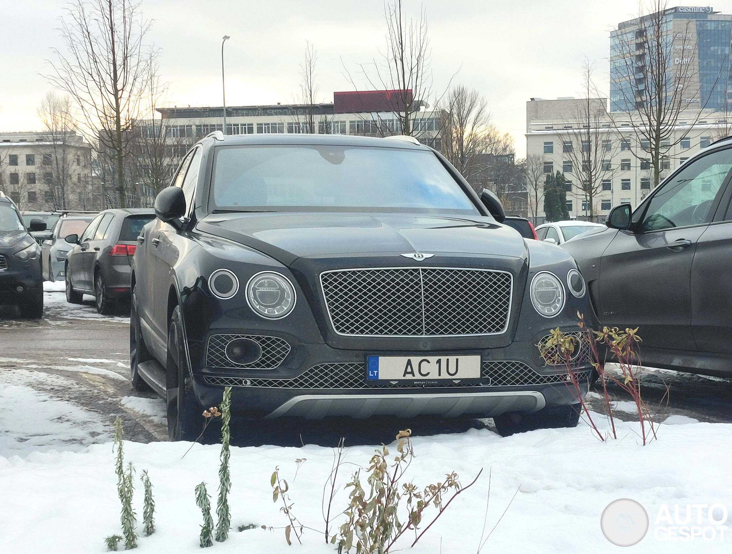 Bentley Bentayga V8