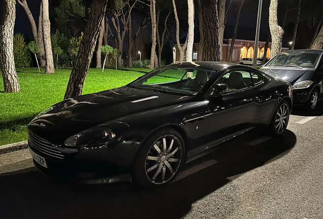 Aston Martin DB9