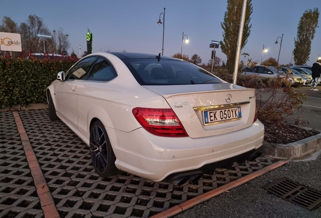 Mercedes-Benz C 63 AMG Coupé