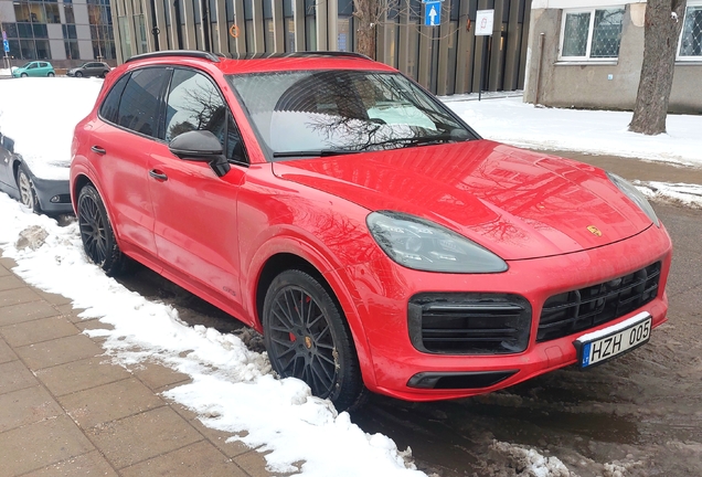 Porsche 9YA Cayenne GTS