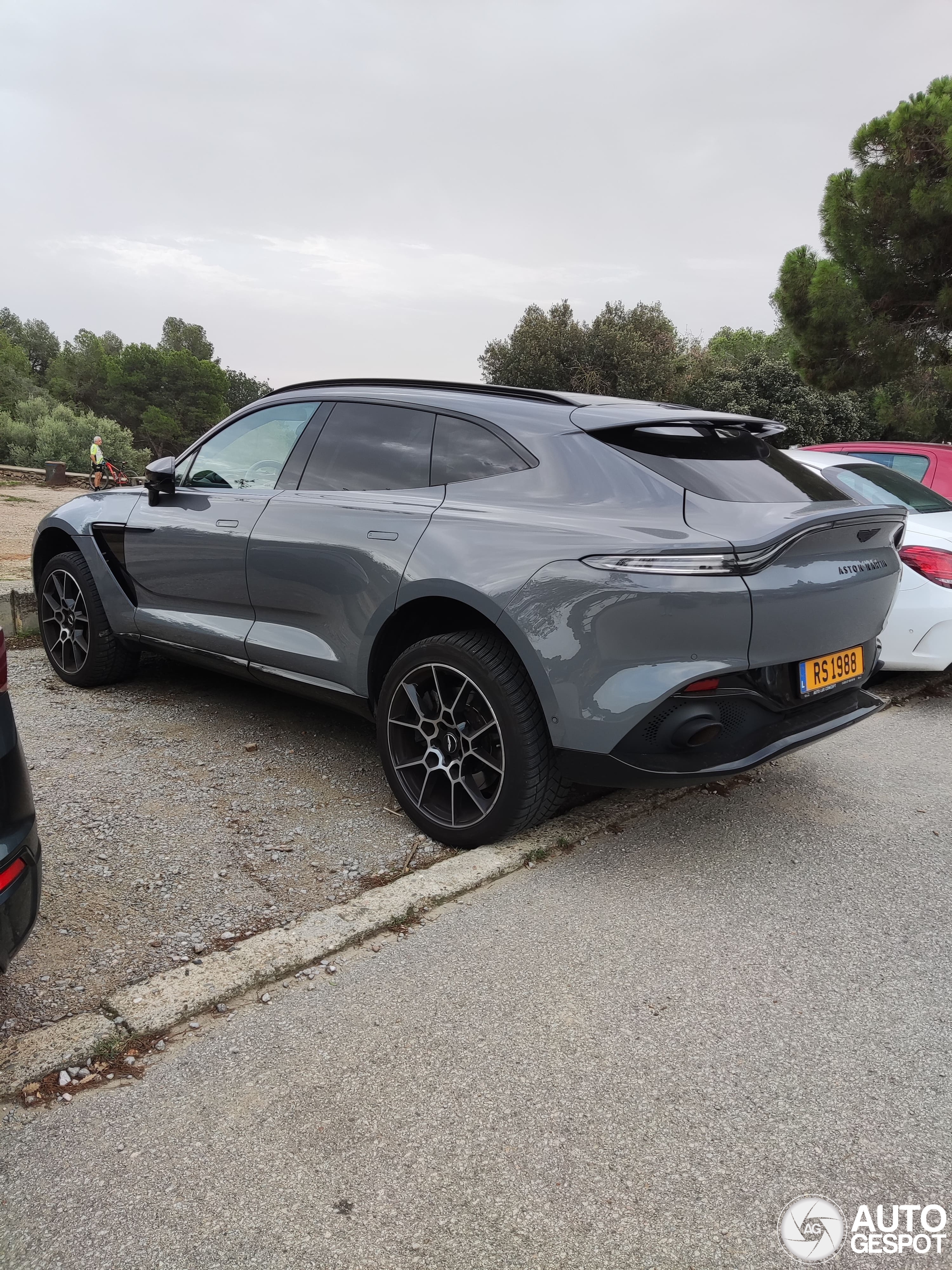 Aston Martin DBX