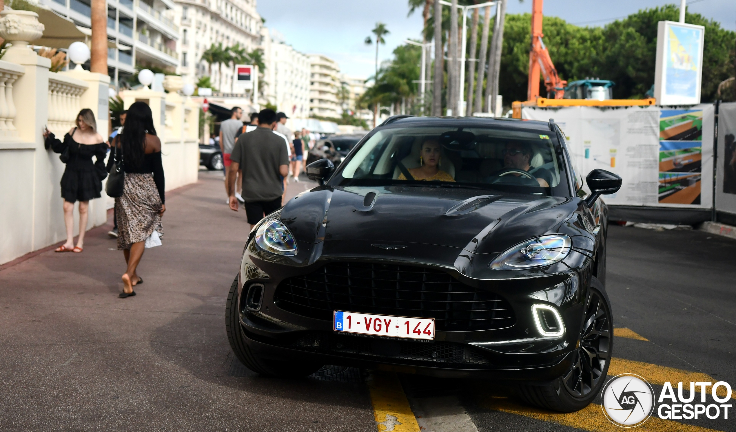 Aston Martin DBX