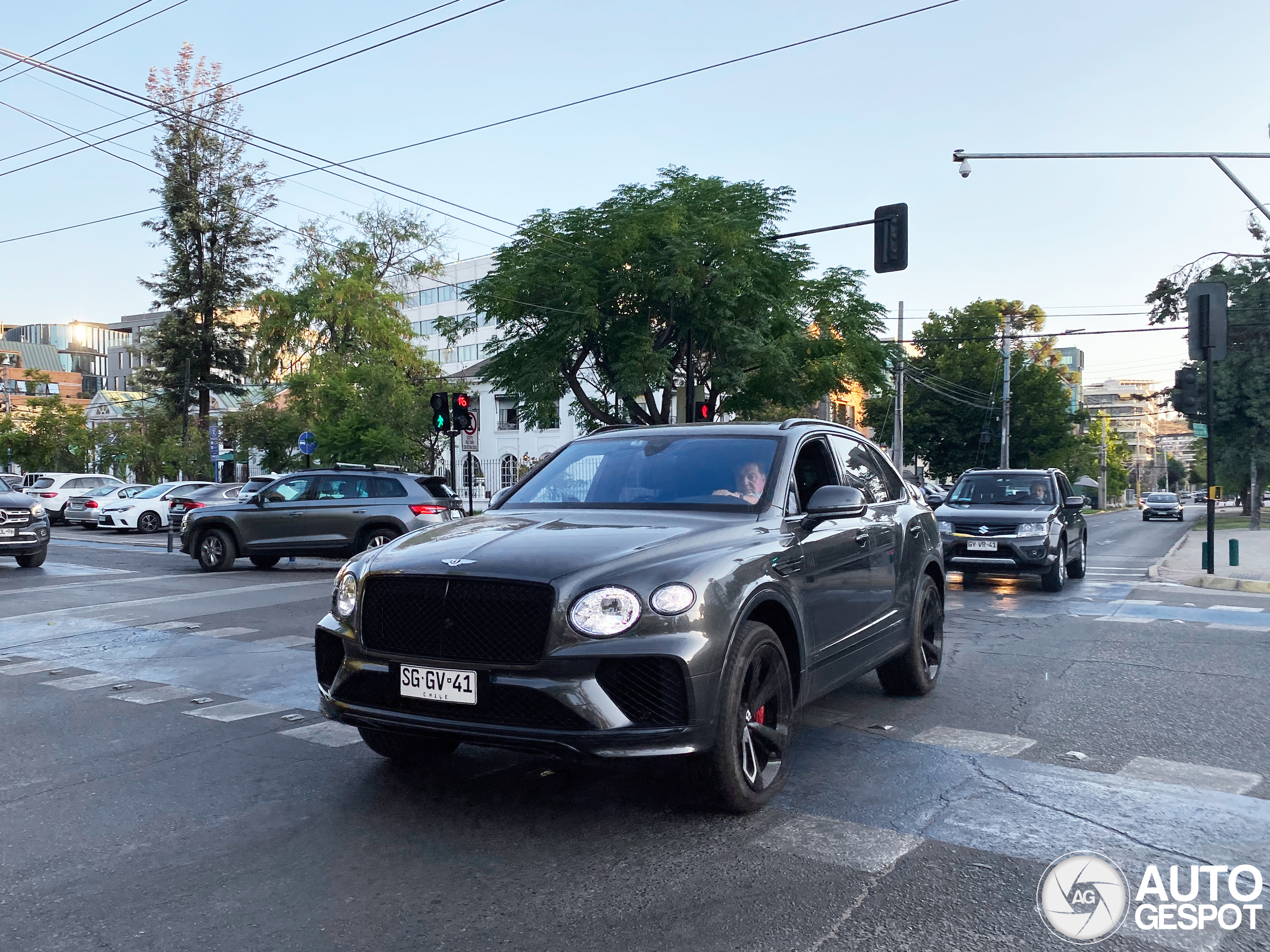 Bentley Bentayga V8 2021