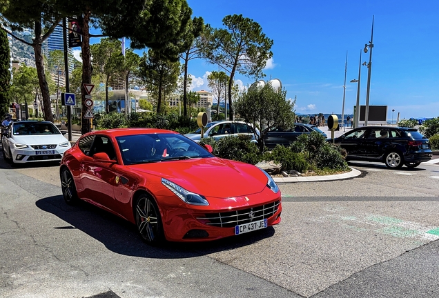 Ferrari FF