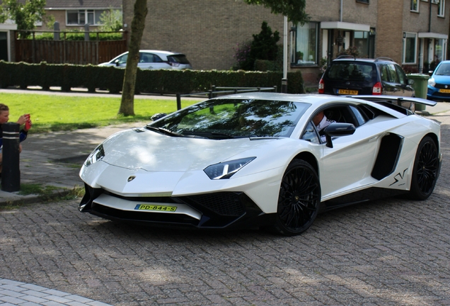 Lamborghini Aventador LP750-4 SuperVeloce