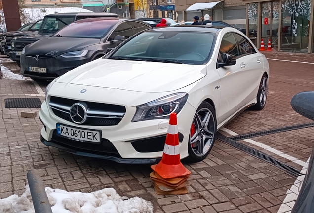 Mercedes-AMG CLA 45 C117