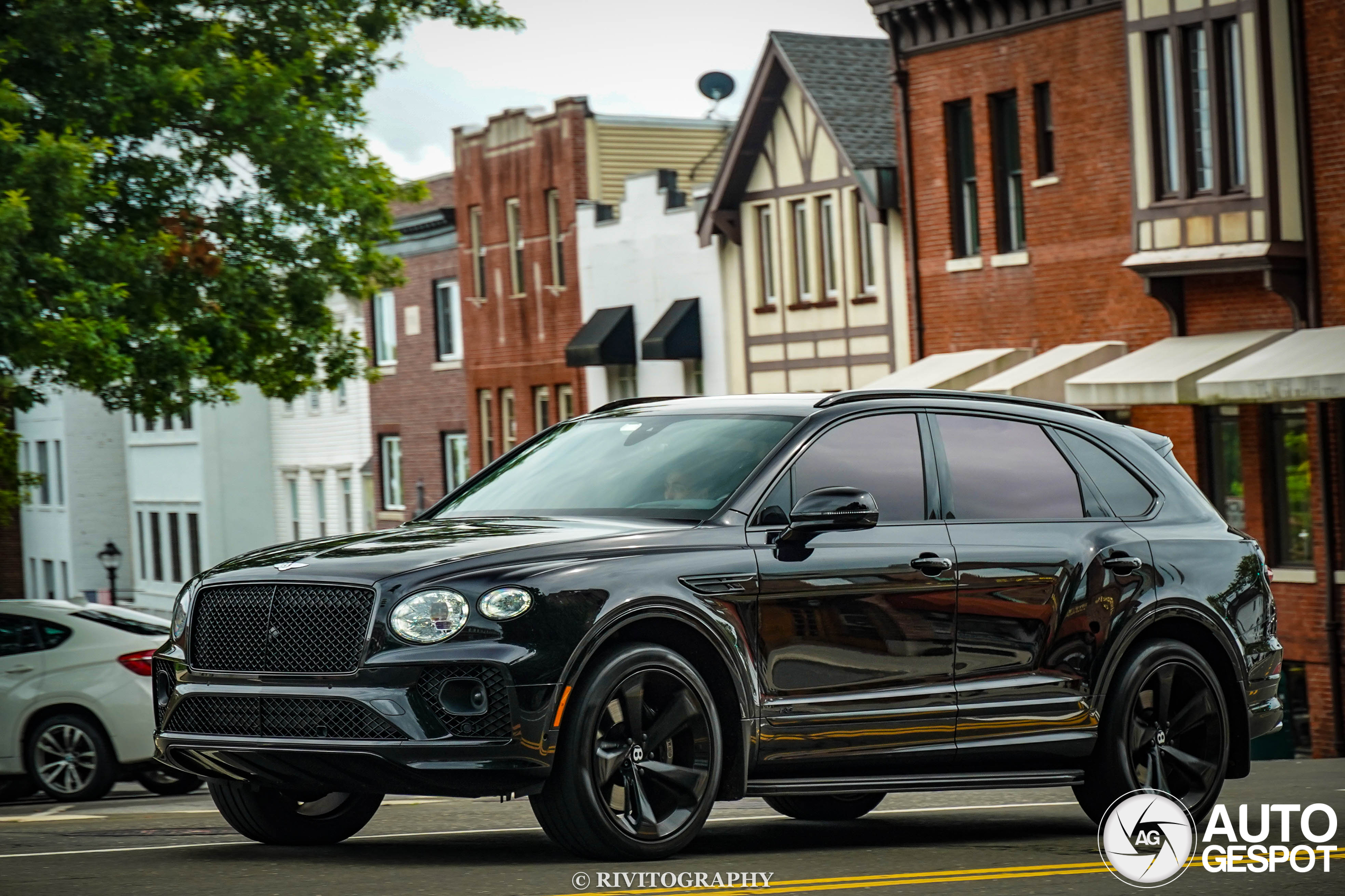 Bentley Bentayga V8 2021