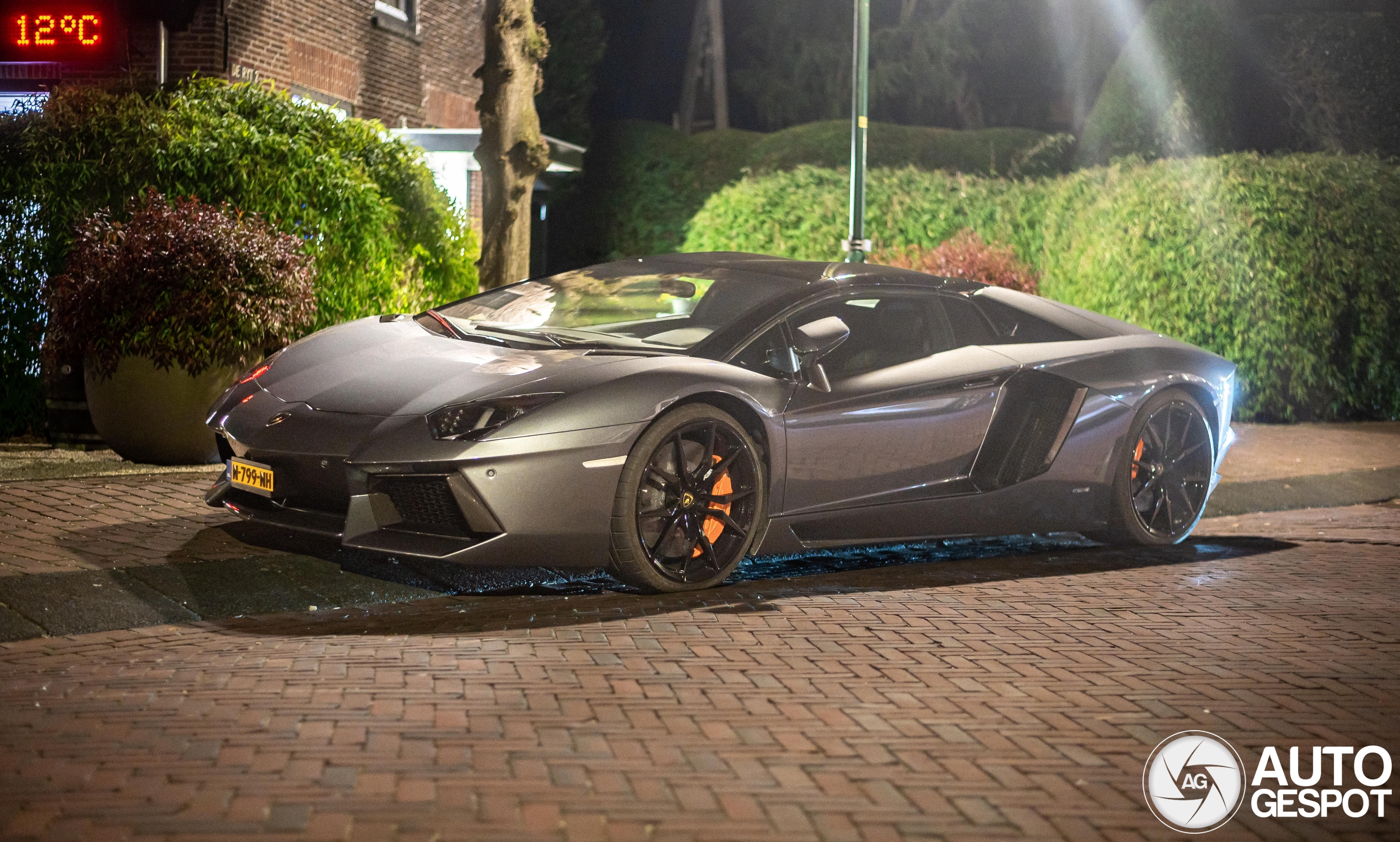 Lamborghini Aventador LP700-4 Roadster