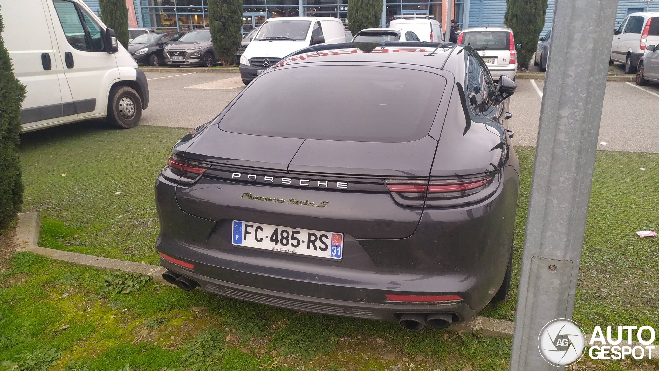 Porsche 971 Panamera Turbo S E-Hybrid