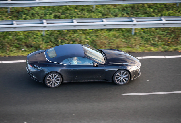 Aston Martin DB11 V8 Volante