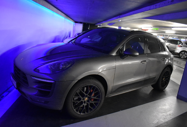 Porsche 95B Macan GTS