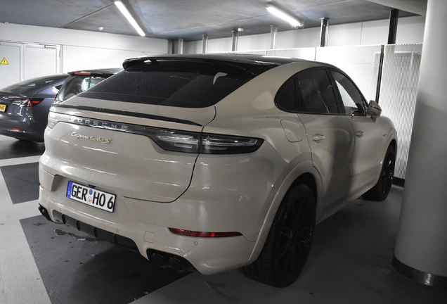 Porsche Cayenne Coupé Turbo S E-Hybrid