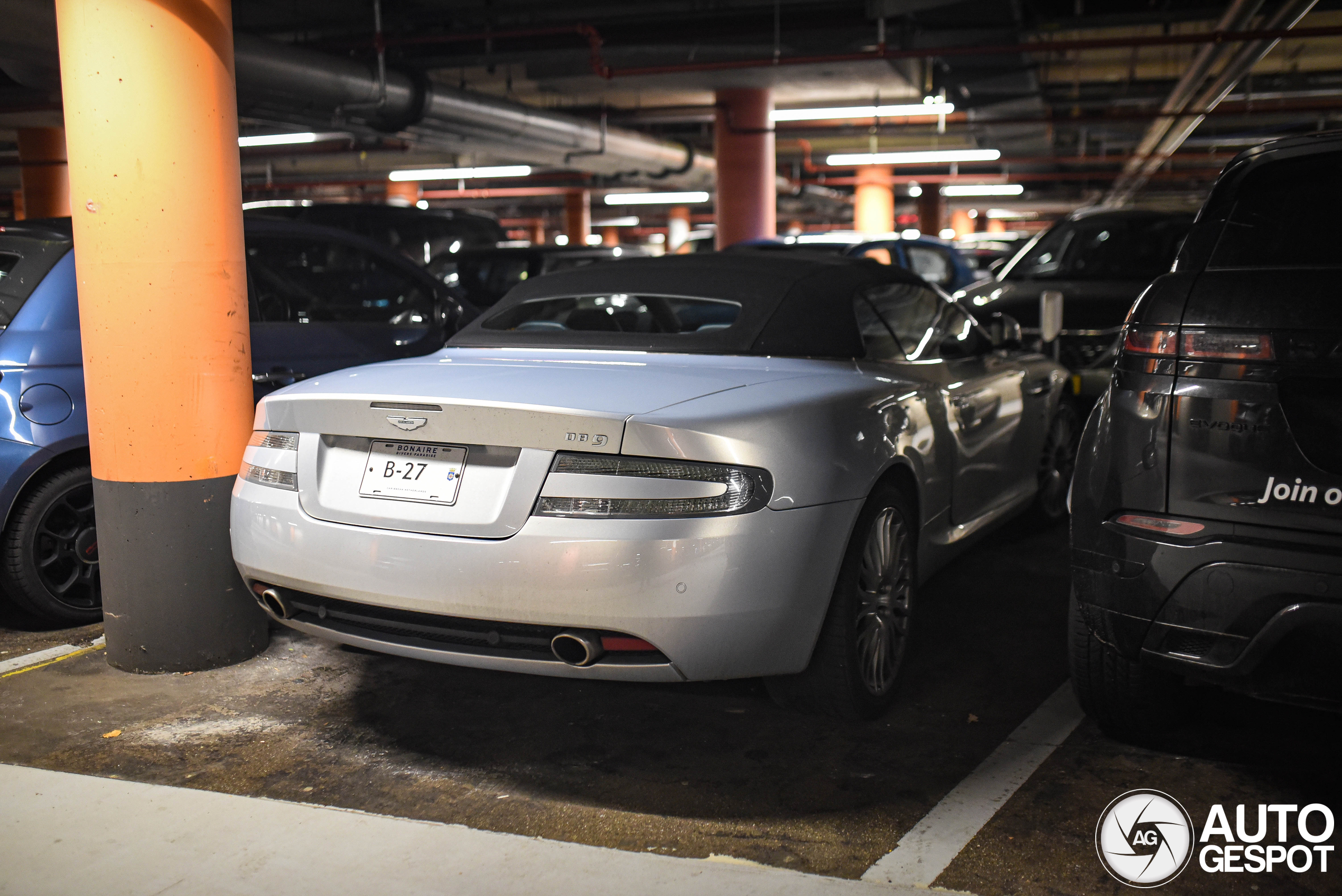 Aston Martin DB9 Volante 2010