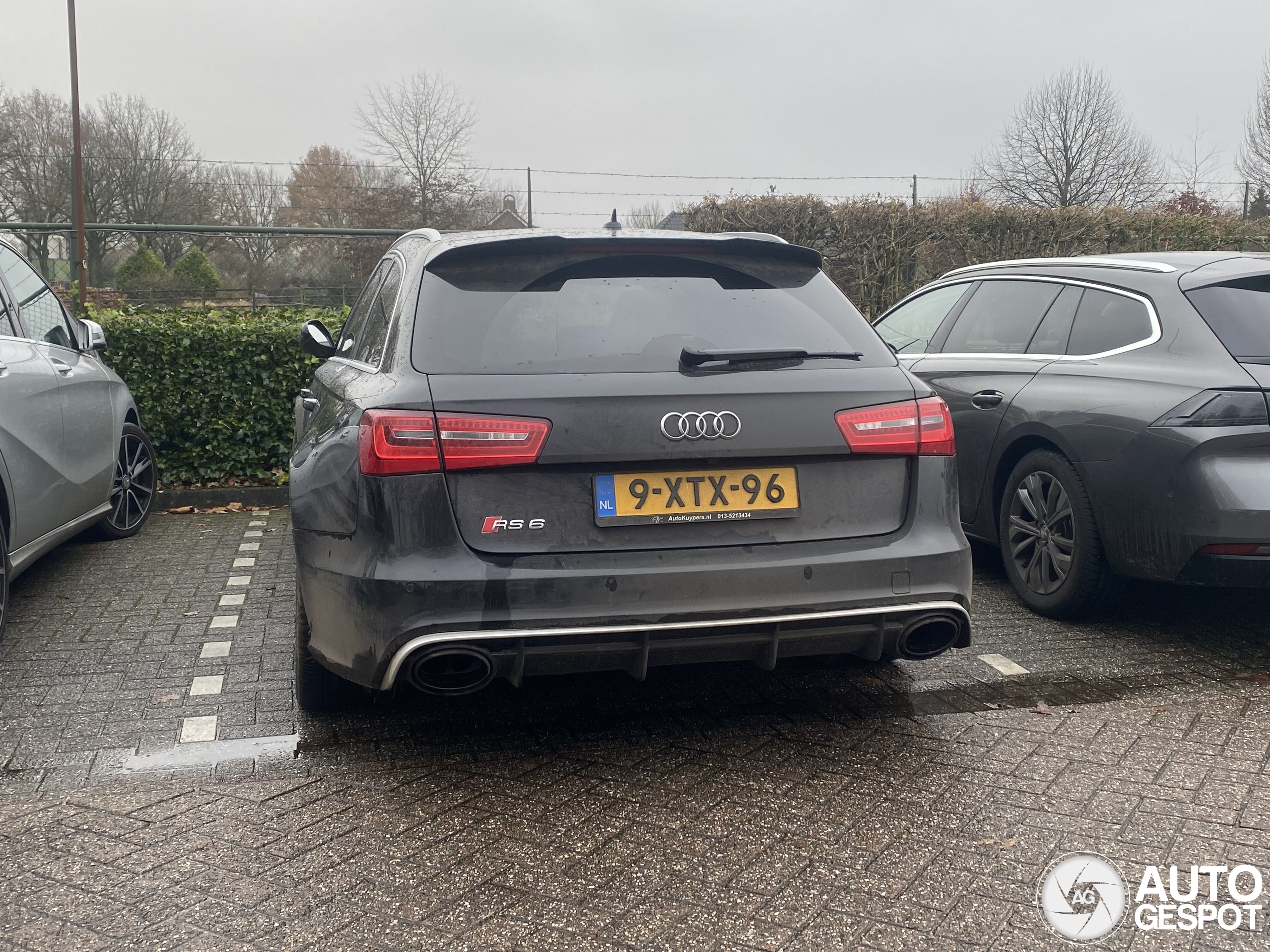 Audi RS6 Avant C7