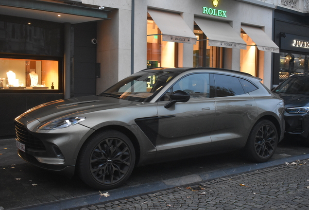 Aston Martin DBX