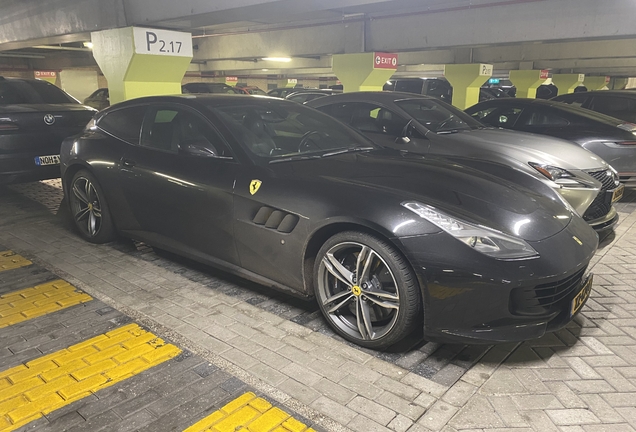 Ferrari GTC4Lusso