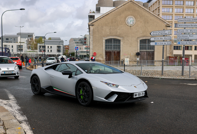 Lamborghini Huracán LP640-4 Performante