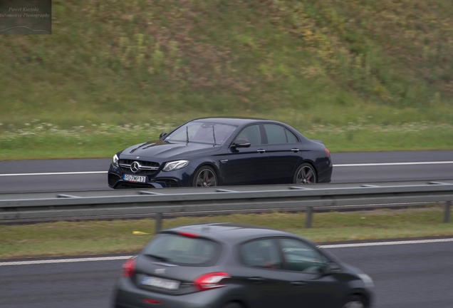 Mercedes-AMG E 63 S W213