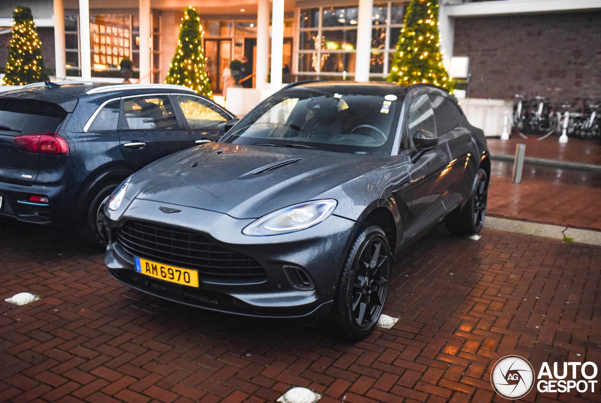 Aston Martin DBX