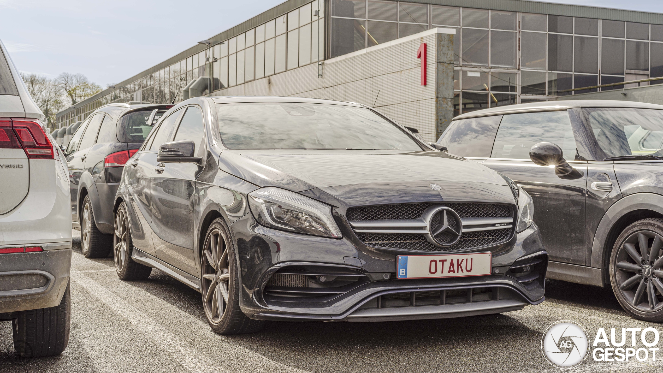 Mercedes-AMG A 45 W176 2015