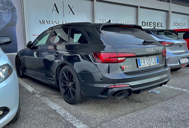 Audi RS4 Avant B9