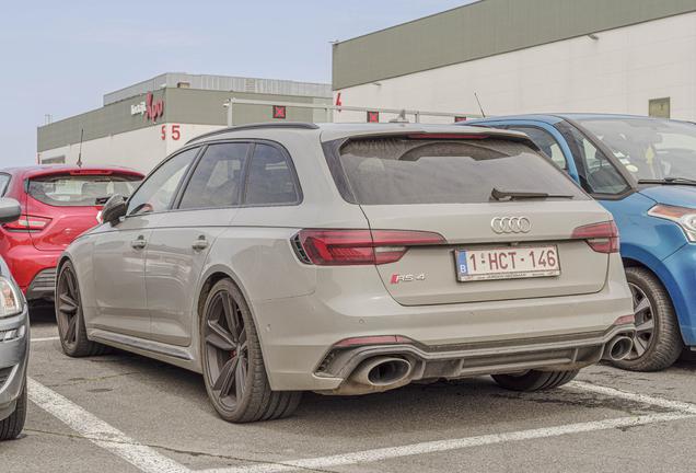 Audi RS4 Avant B9