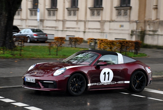 Porsche 992 Targa 4S Heritage Design Edition