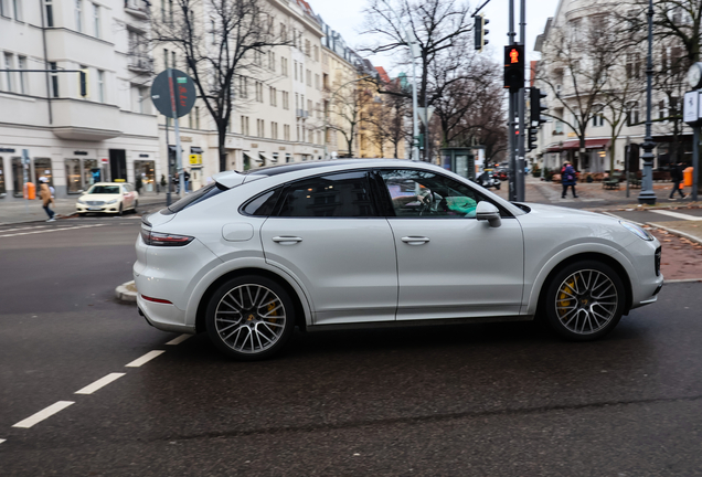 Porsche Cayenne Coupé Turbo S E-Hybrid