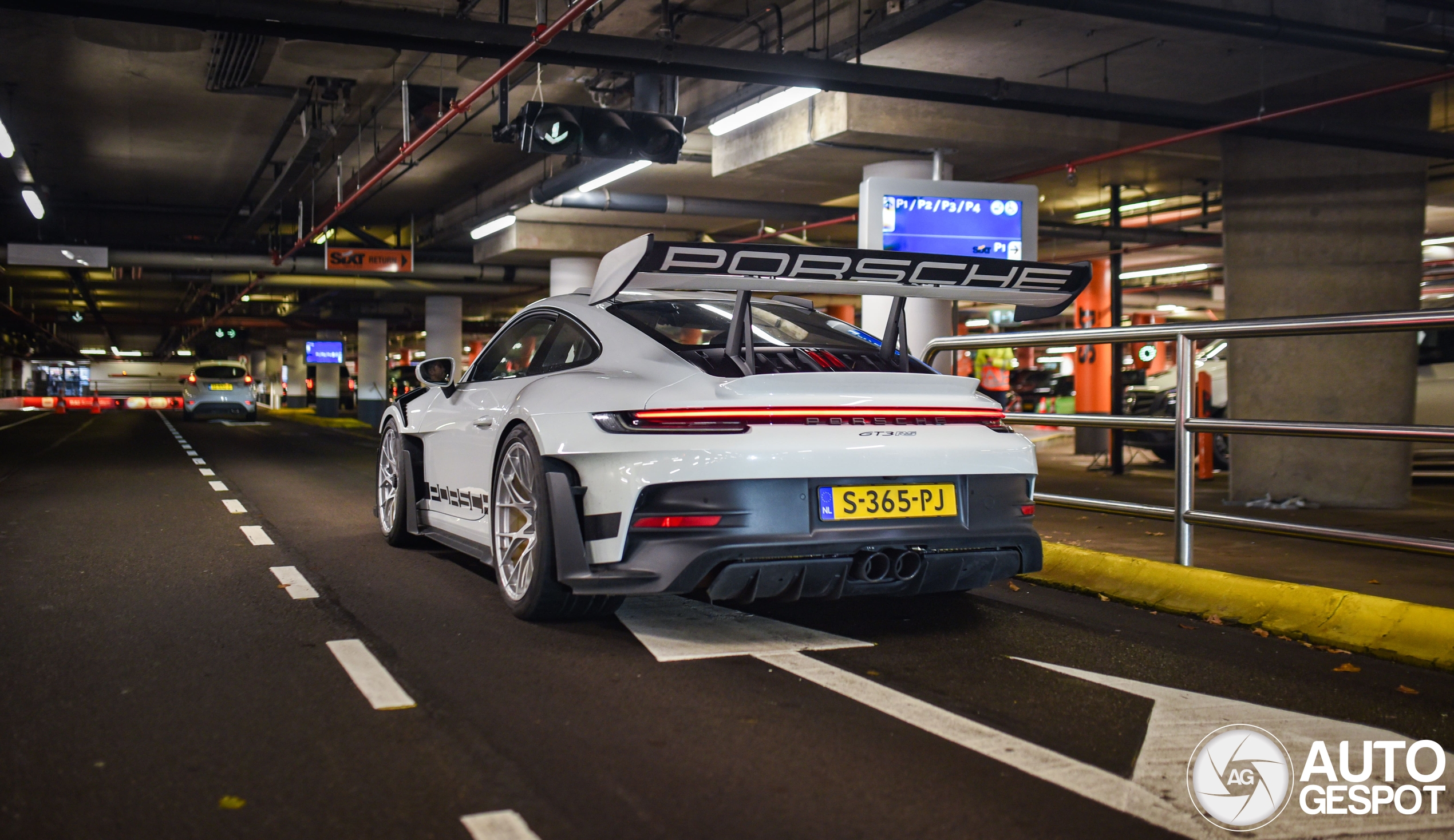 Ein weiterer makelloser GT3RS im Perfekten Look