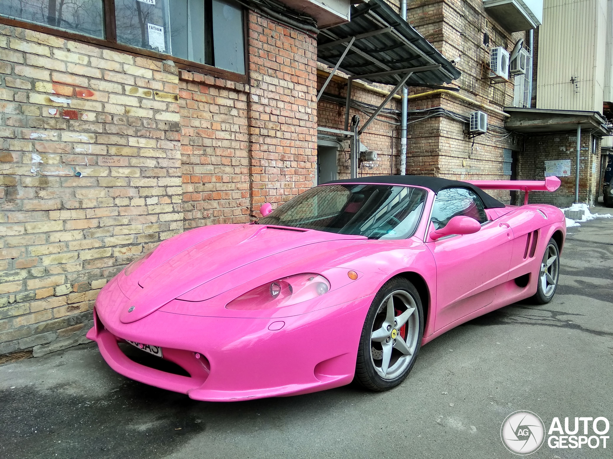 A reoccurrence of the dreadful Sbarro GT8 in Kiev