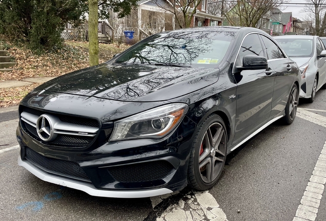 Mercedes-Benz CLA 45 AMG C117