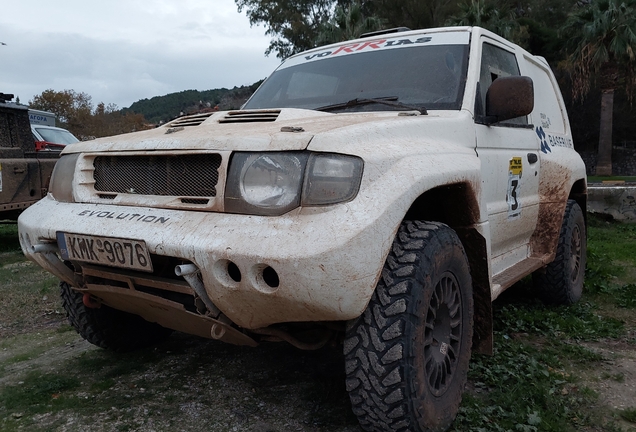 Mitsubishi Pajero Evolution