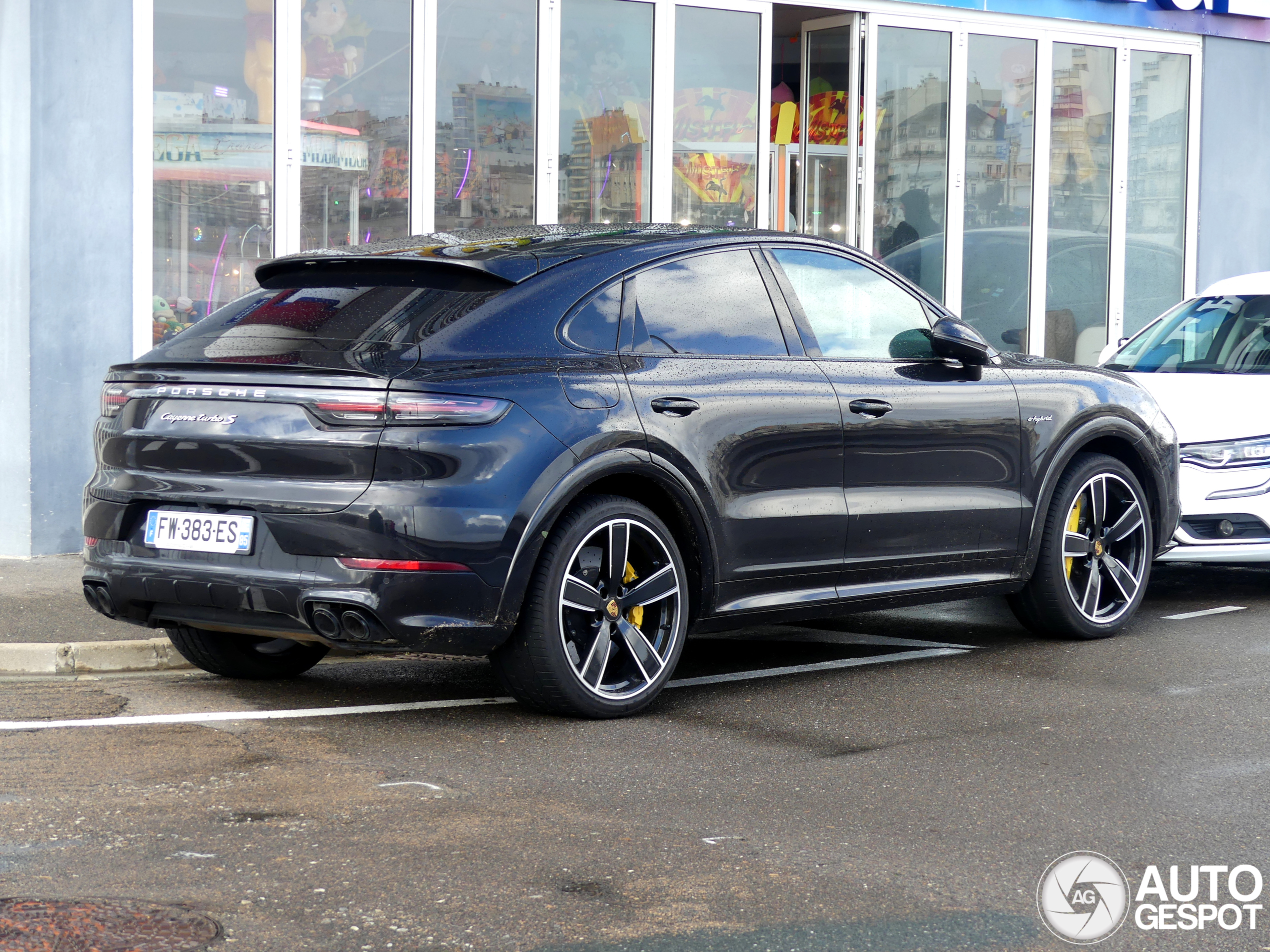 Porsche Cayenne Coupé Turbo S E-Hybrid