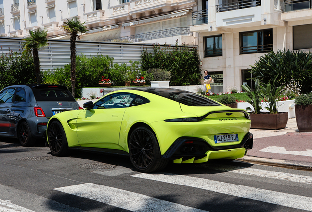 Aston Martin V8 Vantage 2018