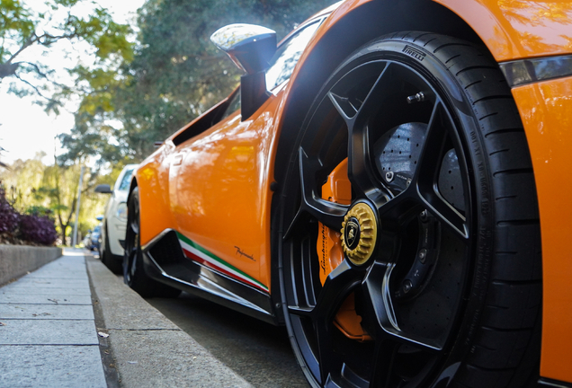 Lamborghini Huracán LP640-4 Performante