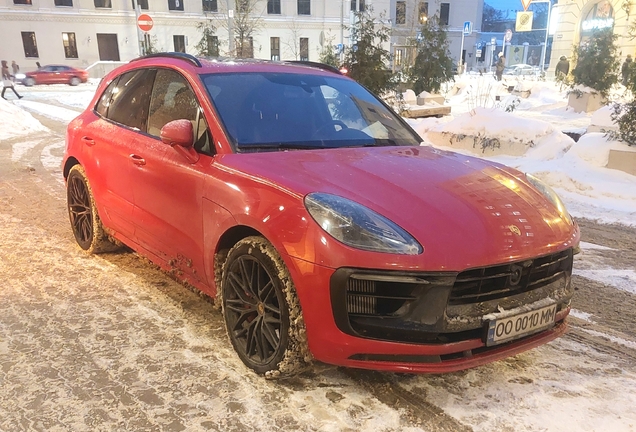 Porsche 95B Macan GTS MkIII