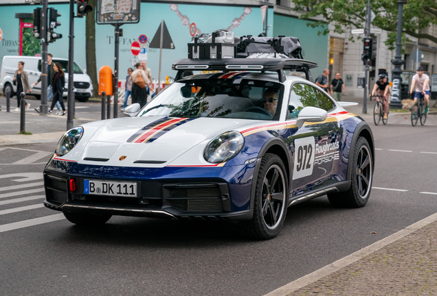 Porsche 992 Dakar