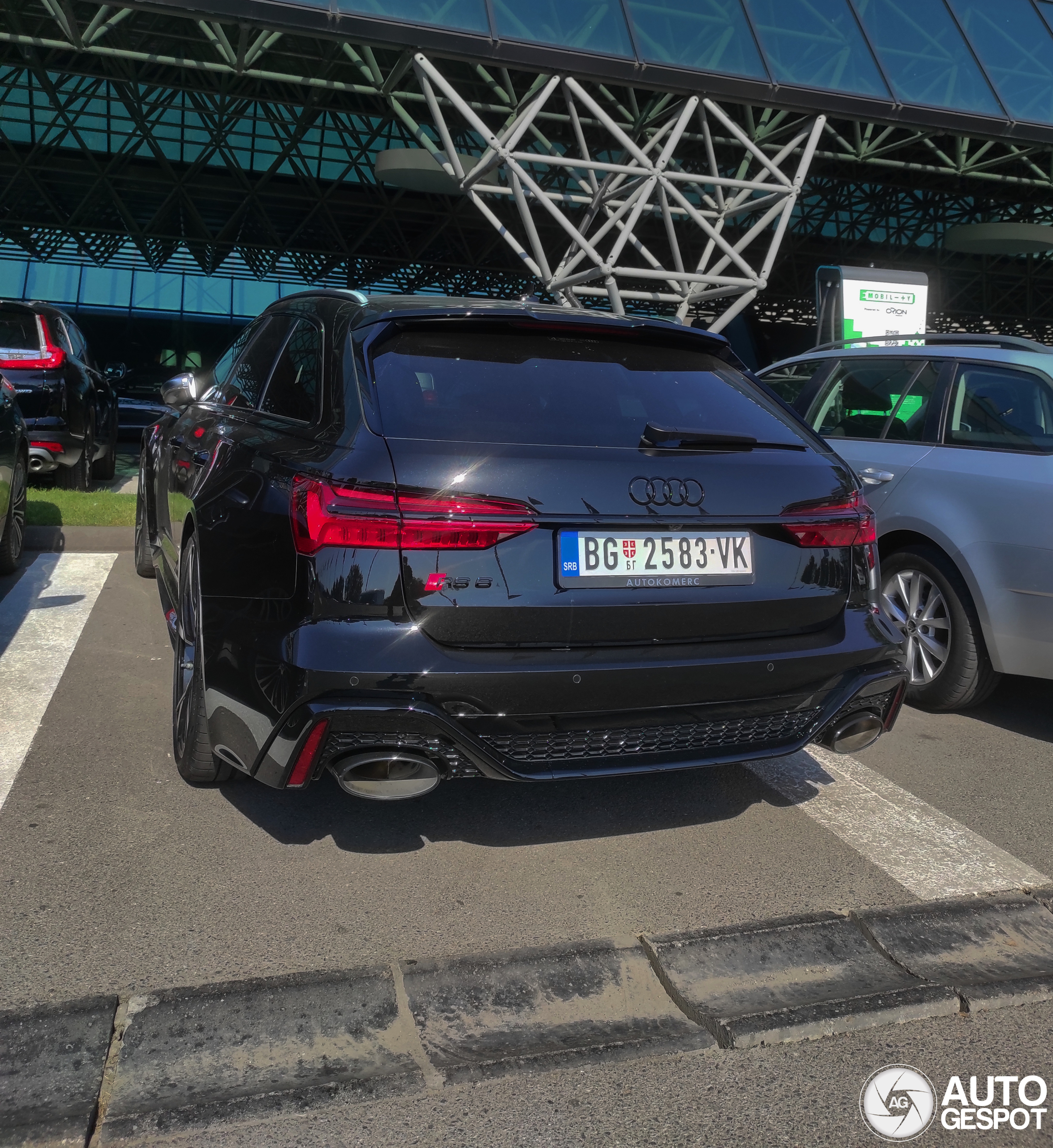 Audi RS6 Avant C8