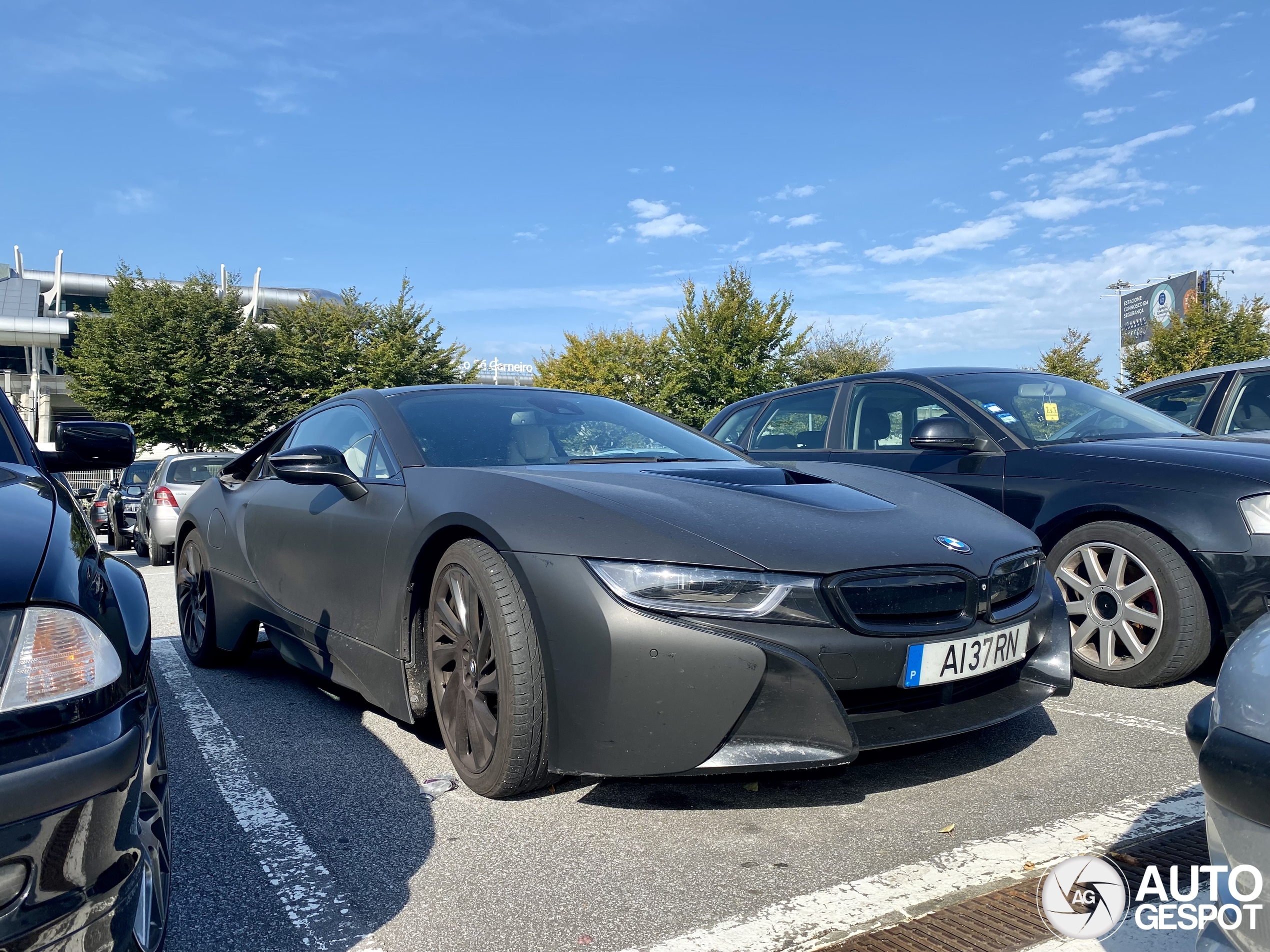 BMW i8